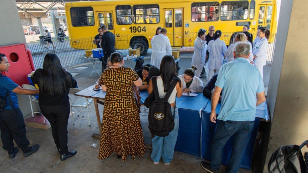 Vacinação no Terminal