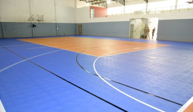 Prefeitura de Jundiaí instala pisos modulares em quadras de Complexos Esportivos