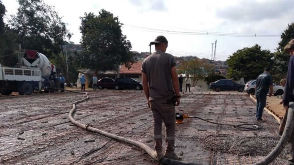 Construção de base de concreto para skate park em Várzea Paulista