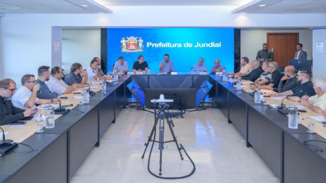 Reunião pref de Jundiaí com paróquias