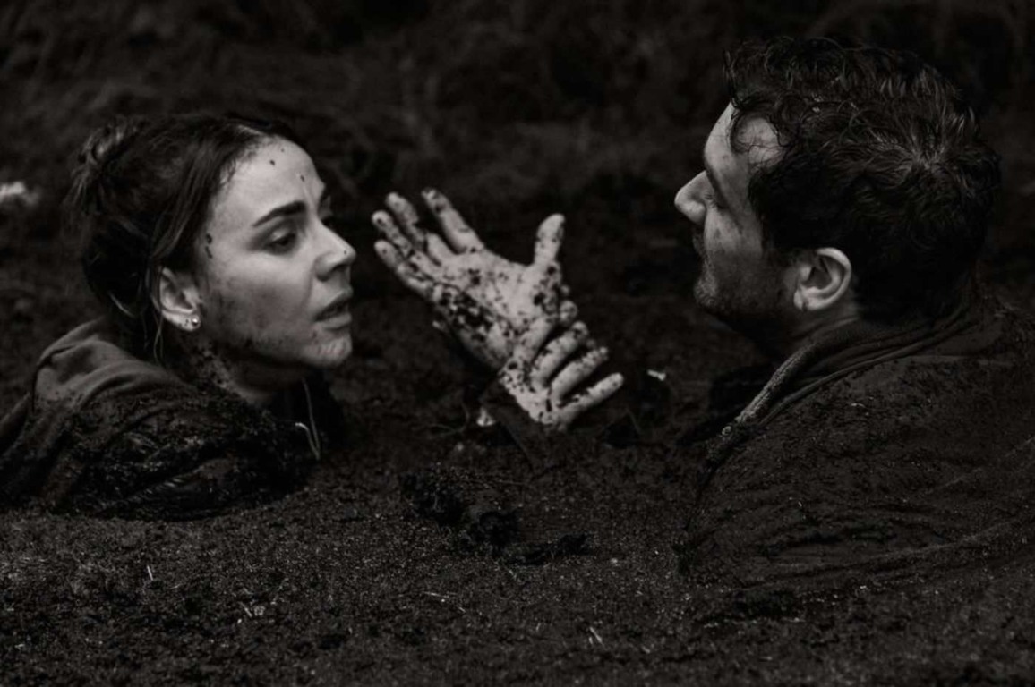 Filme - Presos na Floresta: Fuja se For Capaz (2023) Filme - Presos na Floresta: Fuja se For Capaz (2023)