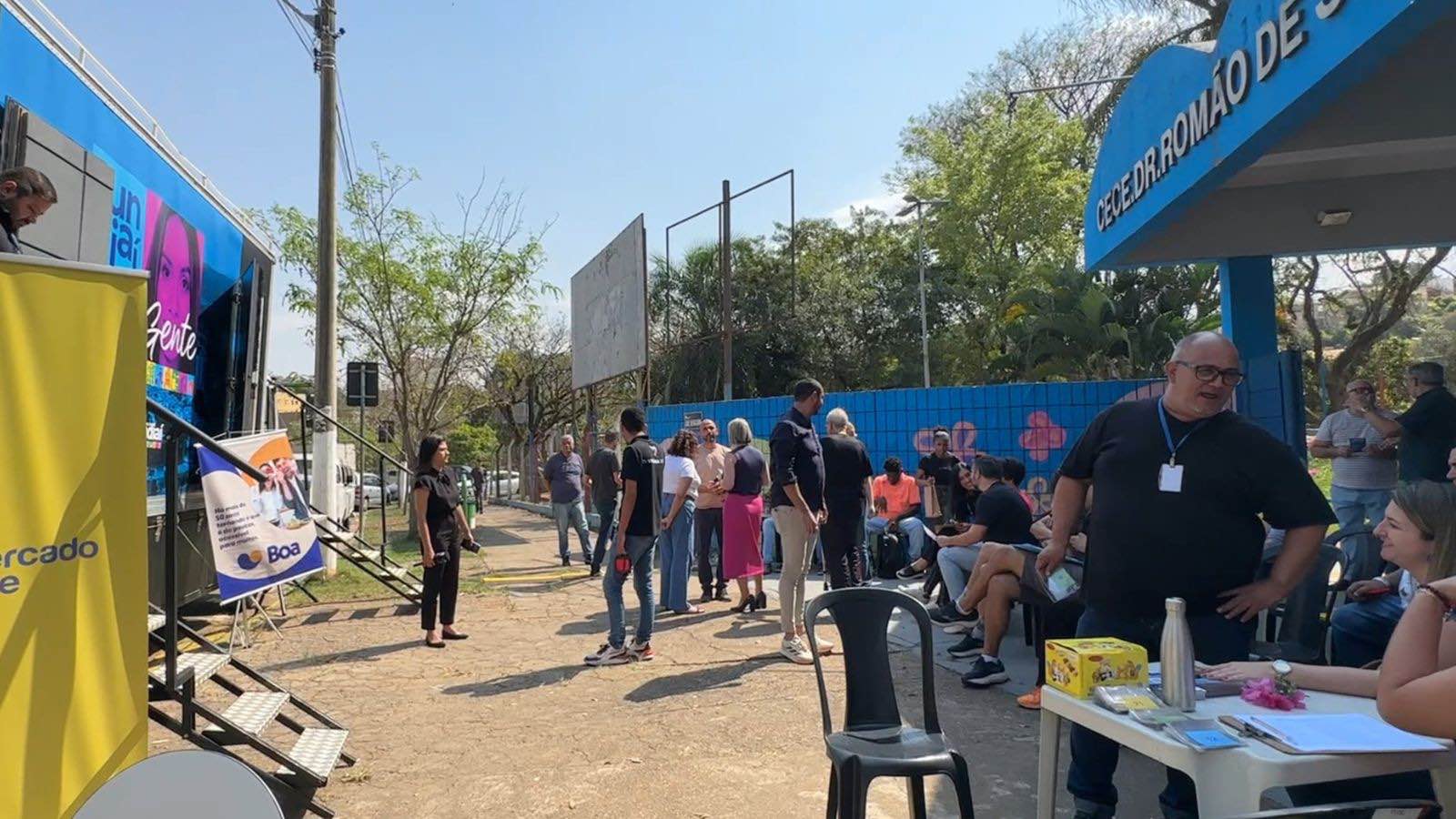 Fachada CECE Romão de Souza