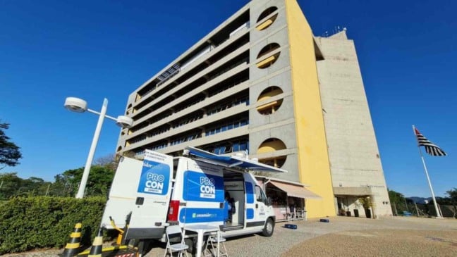 Na quarta-feira (25), o Procon Móvel esteve no Paço Municipal para orientar sobre demandas (Foto: Prefeitura de Jundiaí)