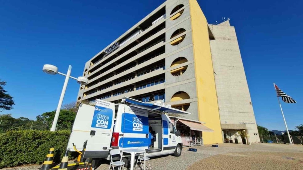 Na quarta-feira (25), o Procon Móvel esteve no Paço Municipal para orientar sobre demandas (Foto: Prefeitura de Jundiaí)