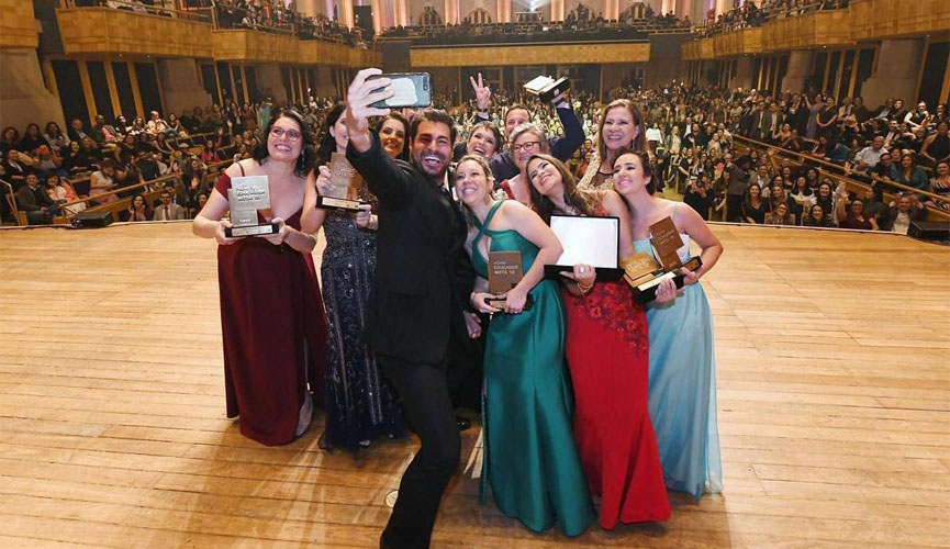 Professora de Jundiaí é destaque em premiação do 'Educador Nota 10'