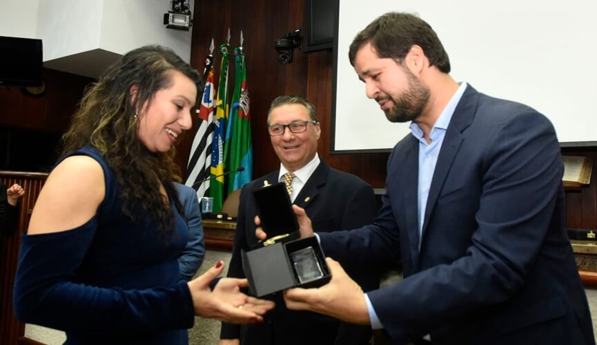 Profissionais de educação física recebem homenagem em Jundiaí
