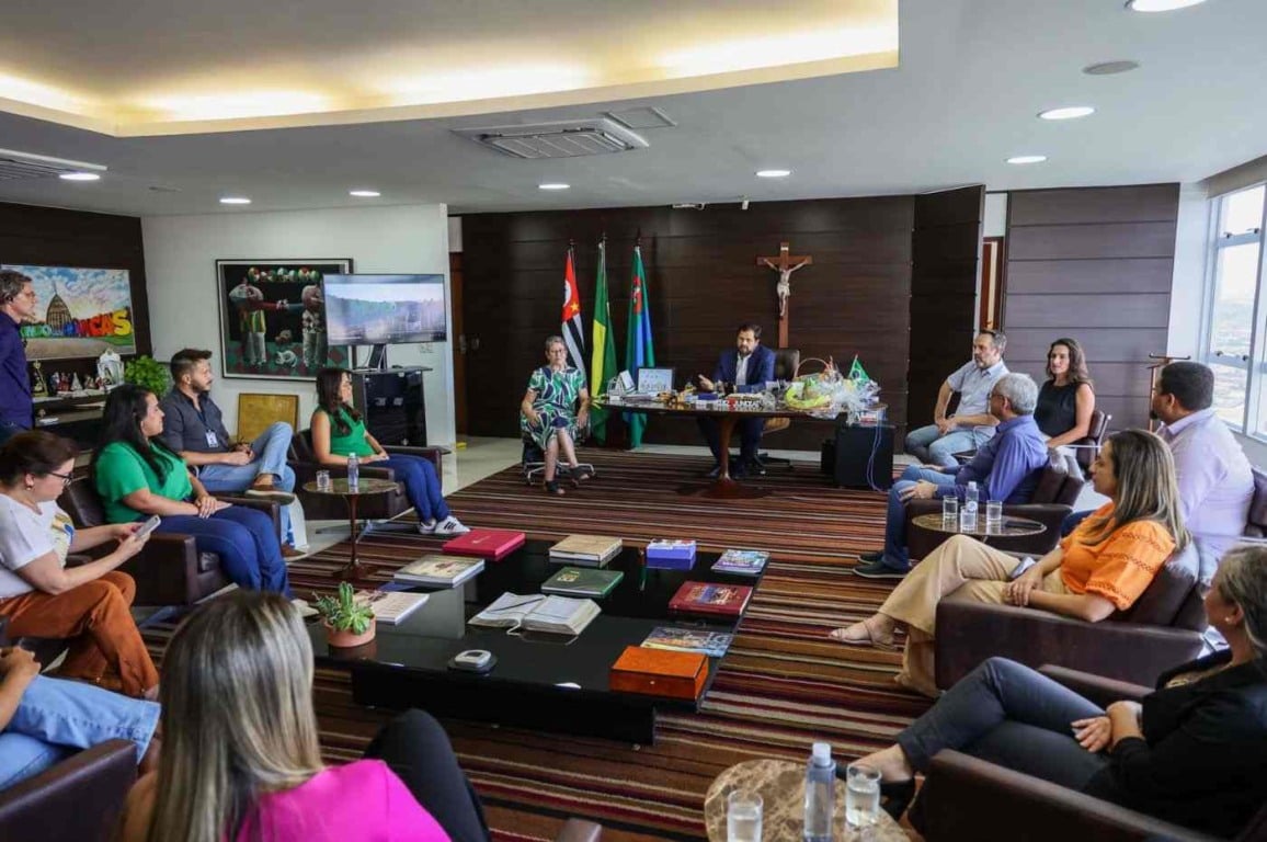 Programa Cidade das Crianças inspira visita de comitiva da Prefeitura de Jacupiranga