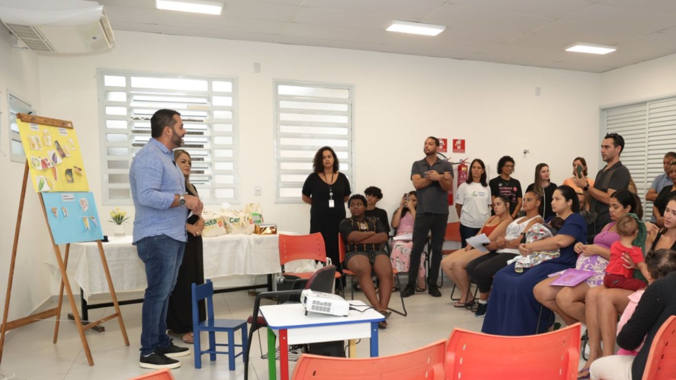Reunião sobre o "Cestas do Bem" Reunião sobre o "Cestas do Bem"