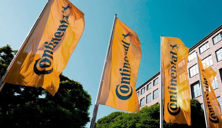 Bandeiras da fachada da Continental