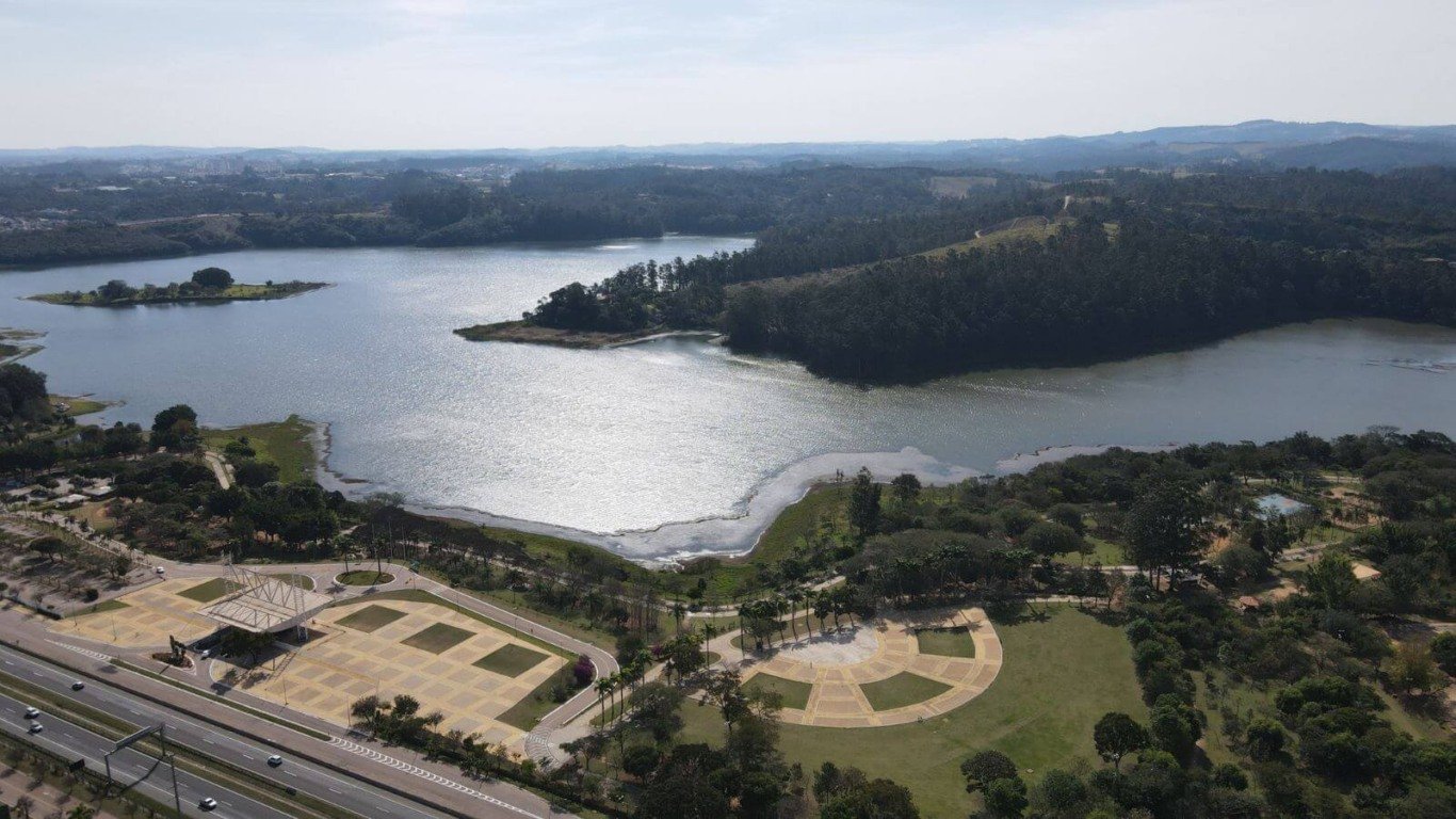 Outro projeto da DAE é a ampliação da represa de Acumulação, que atualmente tem capacidade para armazenar até 9,3 bilhões de litros de água