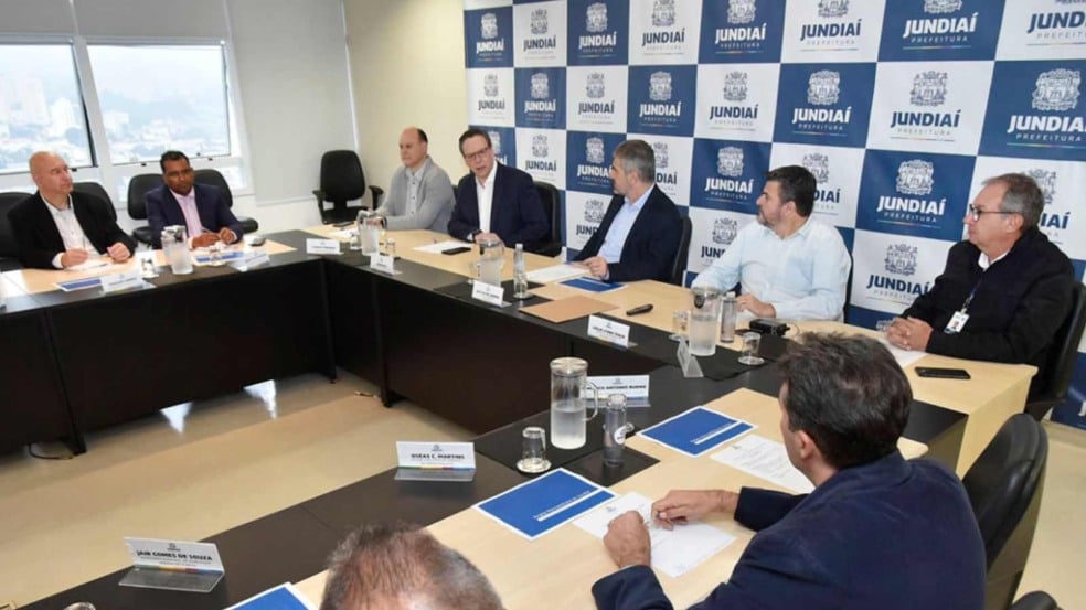 Em reunião na Sala de Situação, gestores das cidades da RMJ alinham projetos unificados (Foto: Prefeitura de Jundiaí)