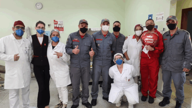 Bombeiros de Jundiaí dão exemplo e doam sangue para ajudar a Colsan