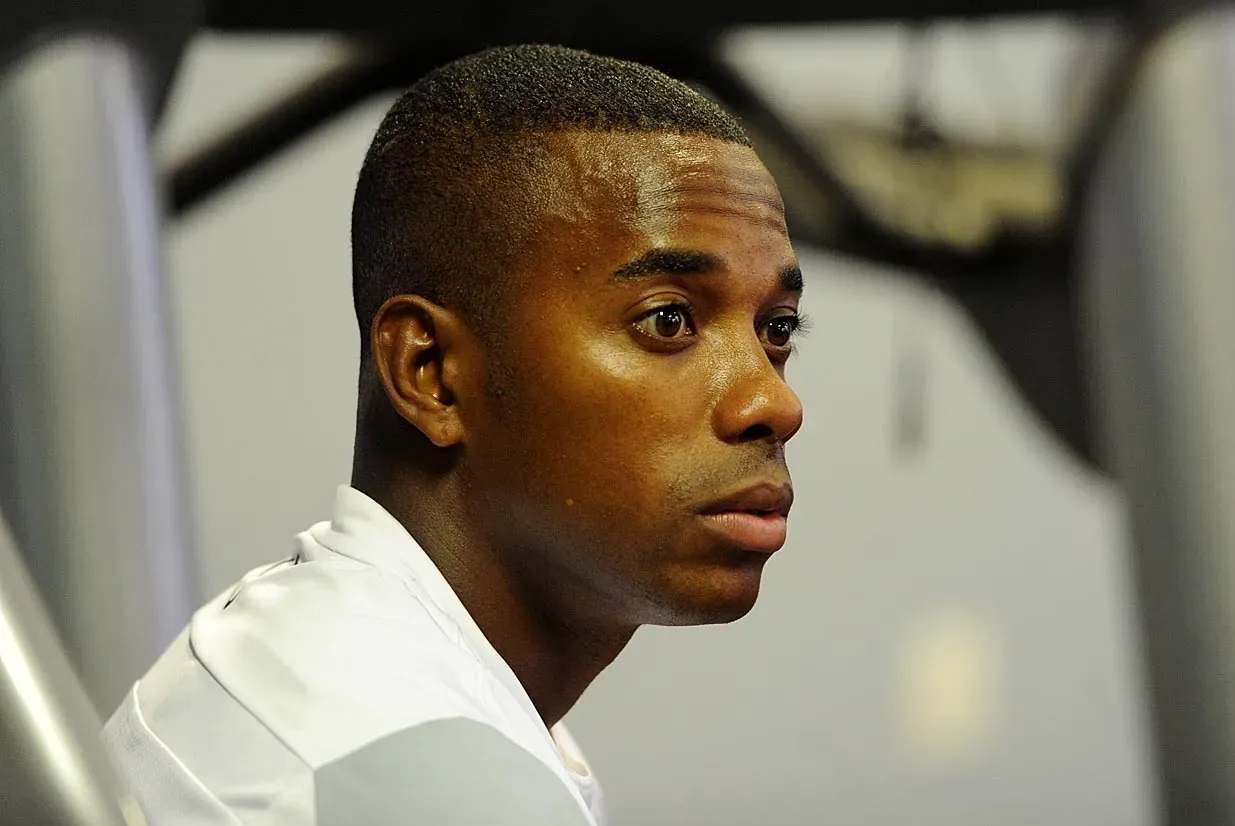 Robinho-condenado-por-estupro-compressed