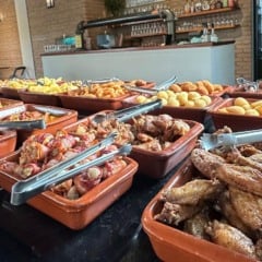 Rodízio de Comida de Boteco na Cervejaria e Restaurante Marcos Brunholi