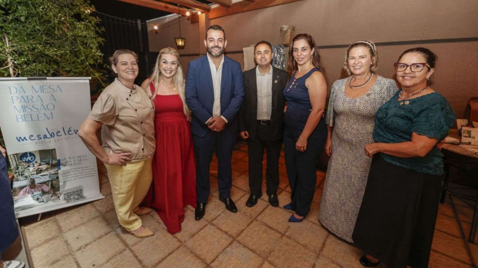 Gustavo Martinelli e a primeira-dama com parceiros