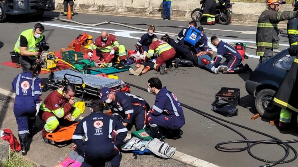 Simulado de acidente com SAMU de Jundiaí na Bandeirantes