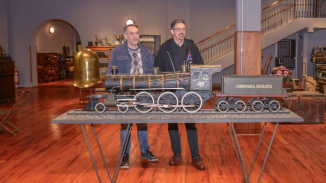 No Museu Ferroviário, Sá Leitão visitou e interagiu com a nova exposição “Ferrovias… muito além dos trilhos” (Foto: Prefeitura de Jundiaí)