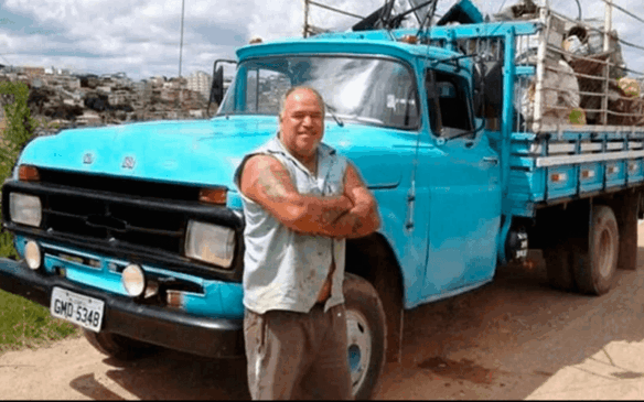 Tide do Ferro-velho também divulga vídeos na internet para divulgar o trabalho e pedir colaboração de empresas. (Foto: Reprodução/Fato Real)