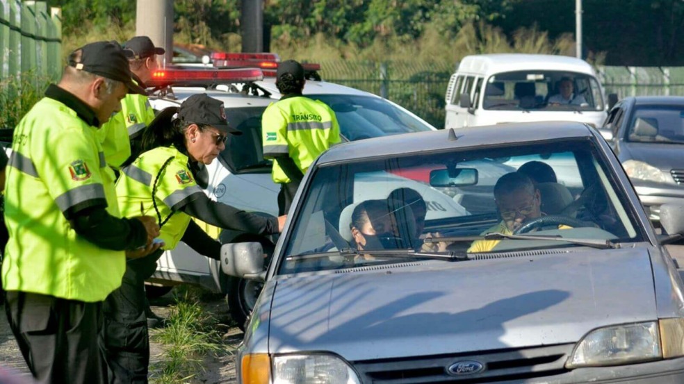Blitz educativa em Várzea Paulista