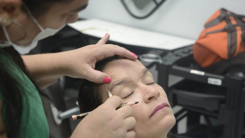 Curso de Design de Sobrancelhas em Jundiaí