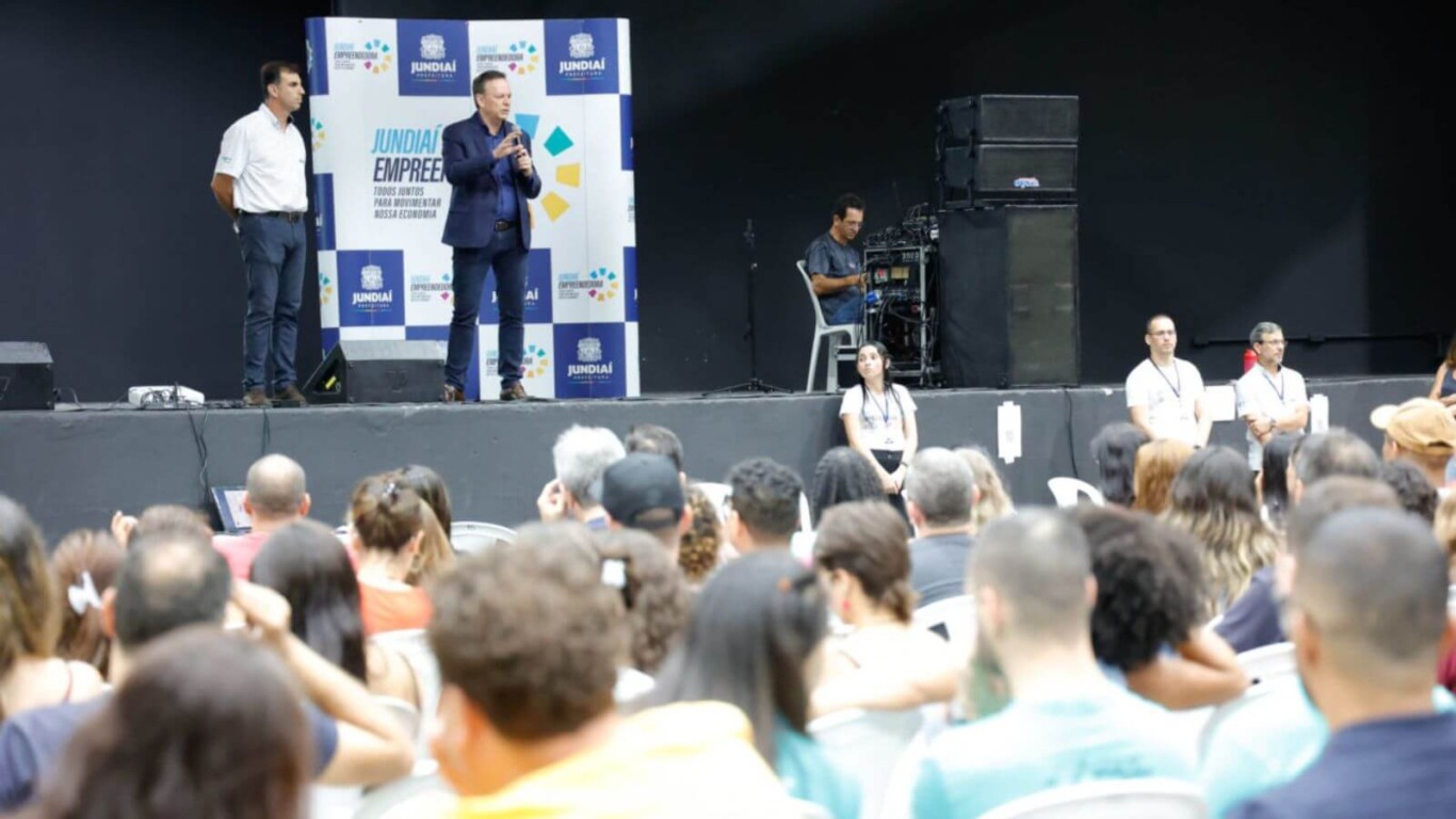 Gestores em palestra para empreendedores de Jundiaí