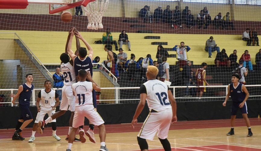 TIME Jundiaí participa de amistosos de basquete internacional