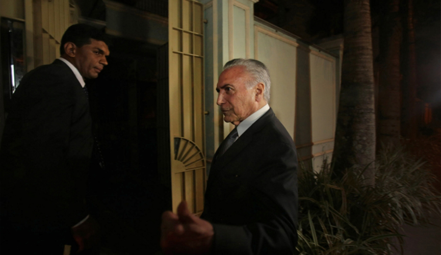 A força-tarefa sustenta que o ex-presidente chefia um grupo criminoso há 40 anos, que chegou a arrecadar propinas de desvios de R$ 1,8 bilhão