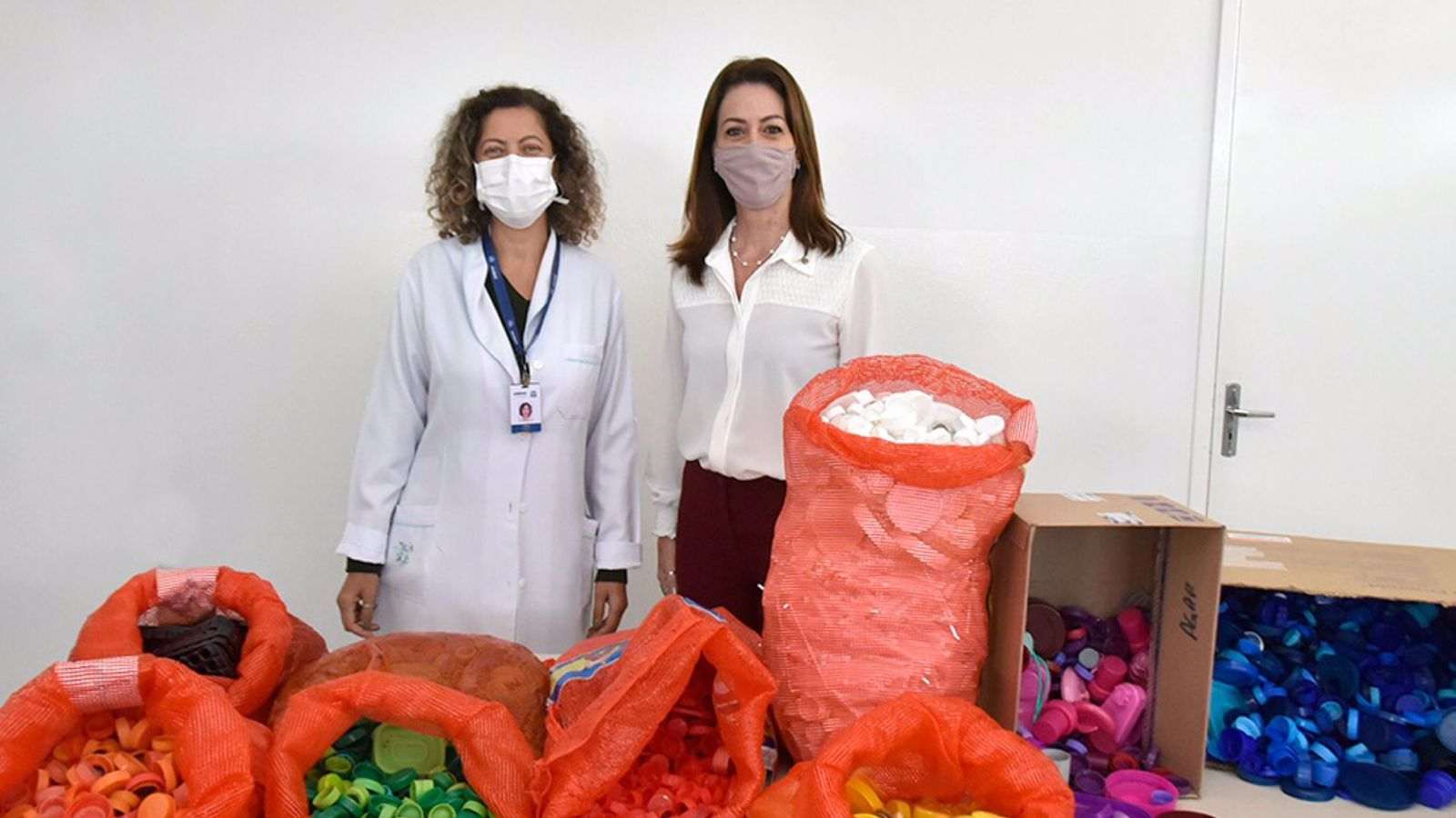 Projeto arrecada tampinhas