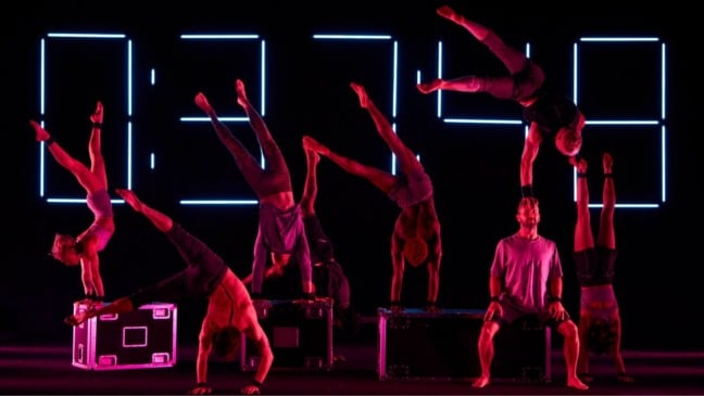 Grupo australiano apresenta Espetáculo Ten Thousand Hours em Jundiaí.