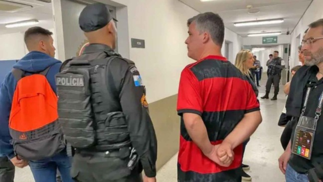 Torcedor-do-Flamengo-é-levado-ao-Jecrim-após-cometer-assédiocompressed