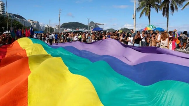 29° edição da Parada do Orgulho LGBTI+ na praia de Copacabana