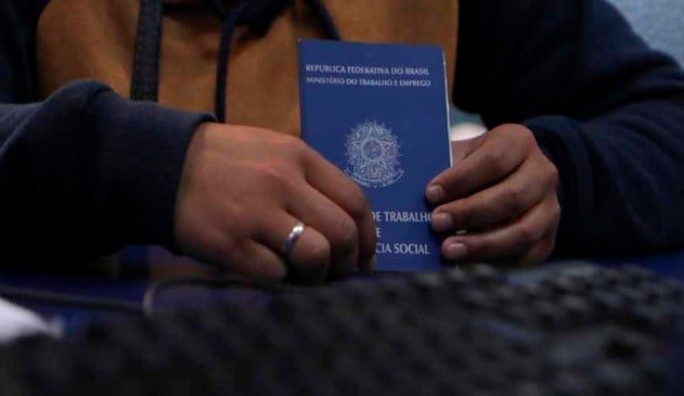 Um em cada quatro desempregados procura emprego há pelo menos 2 anos