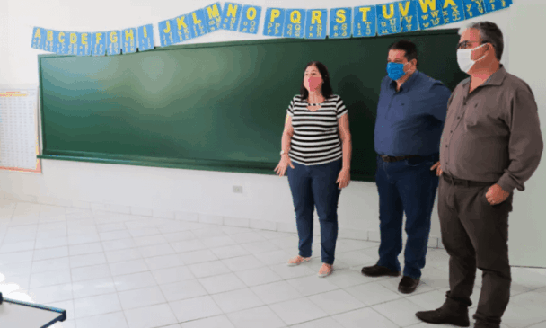 Prefeito visita unidade escolar de Itupeva