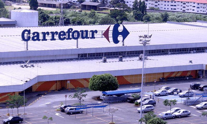 Fachada do Carrefour