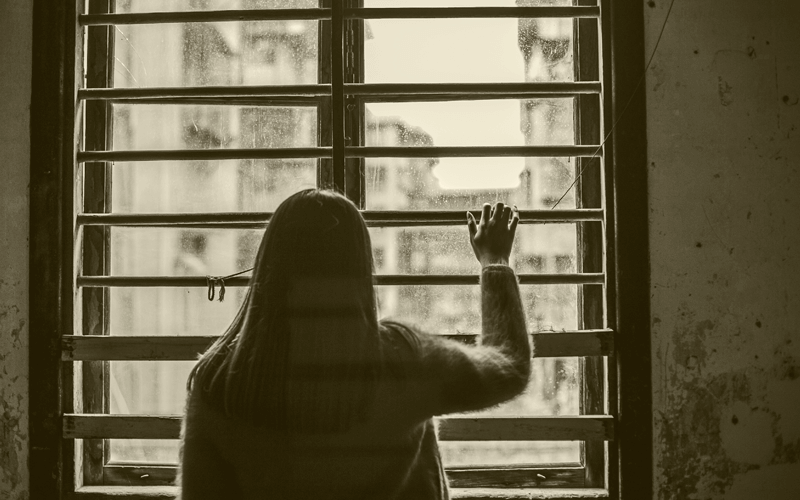 A cada 40 segundos, uma pessoa morre no mundo vítima de suicídio. 