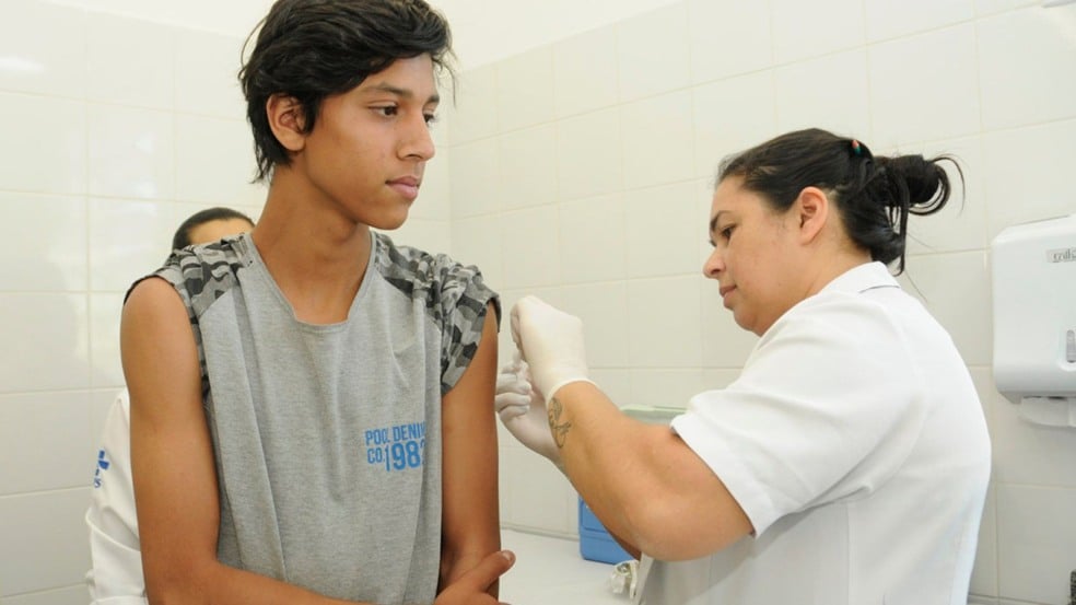 Saúde amplia vacina contra Meningite C para adolescentes de 15 a 19 anos