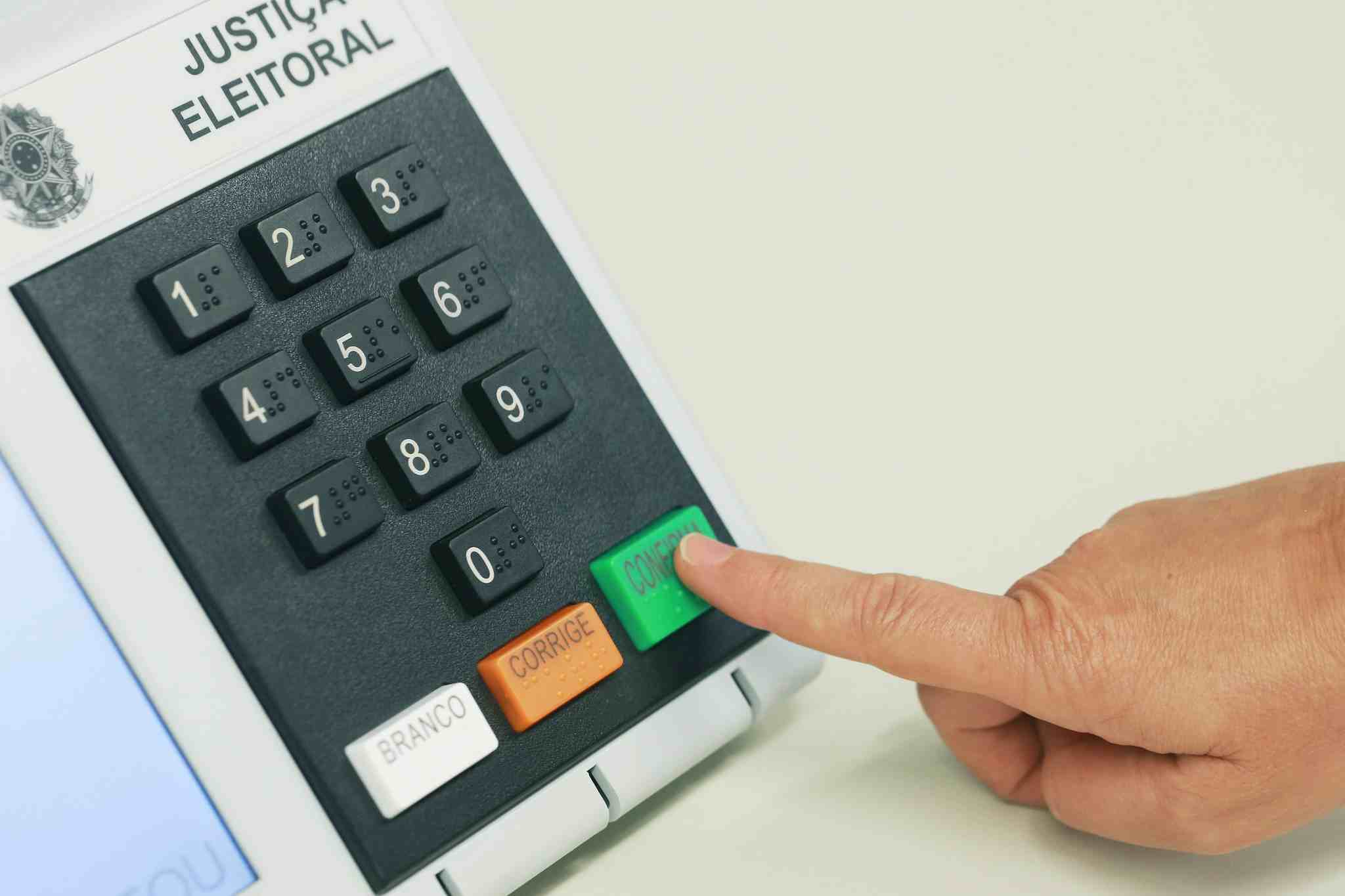 Urna eletrônica - eleições municipais em Jundiaí