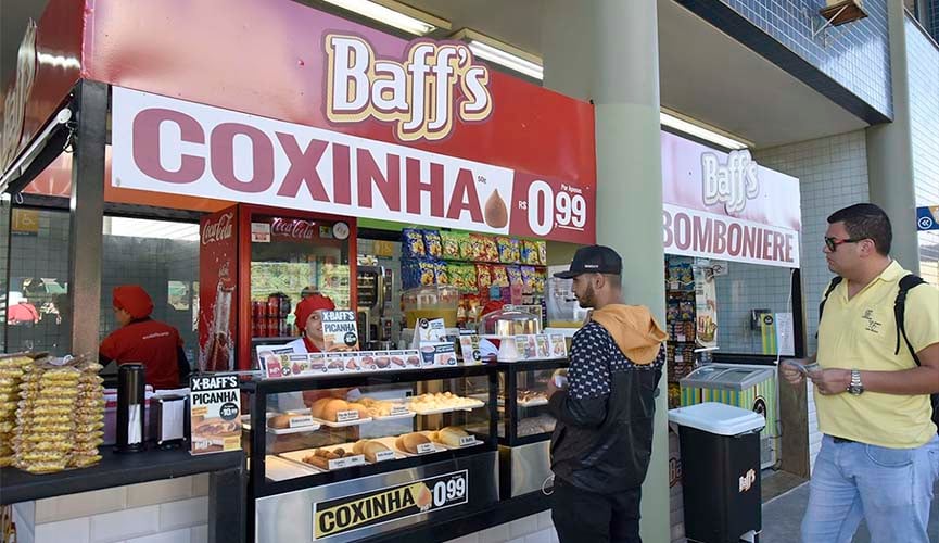 Usuários do transporte aprovam lanchonetes nos terminais