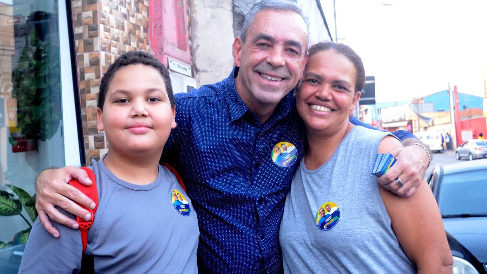 Moradores da região norte de Várzea Paulista recebem Prefeito Rodolfo Braga