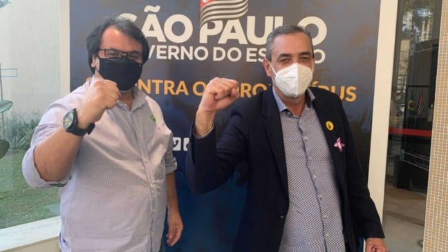 Prefeito de Várzea Paulista, Professor Rodolfo Braga e o gestor municipal de Infraestrutura Urbana, Renato Germano