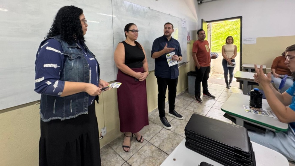 Vice explicando o Fala Várzea Paulista