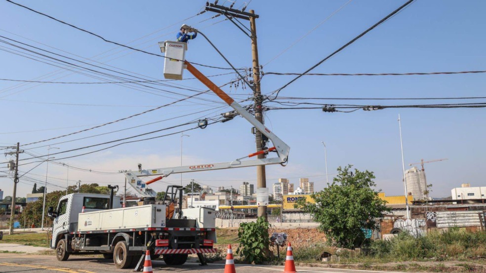 Iluminação LED na Vila Lacerda Iluminação LED na Vila Lacerda