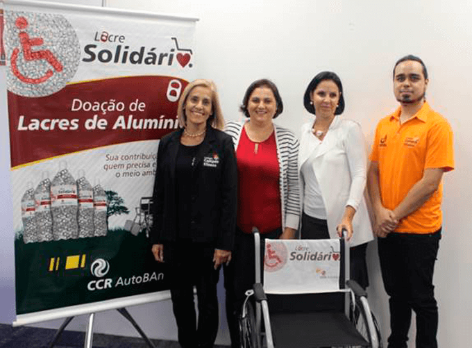 Colégio Campos Elíseos arrecada lacres e troca por cadeiras de rodas