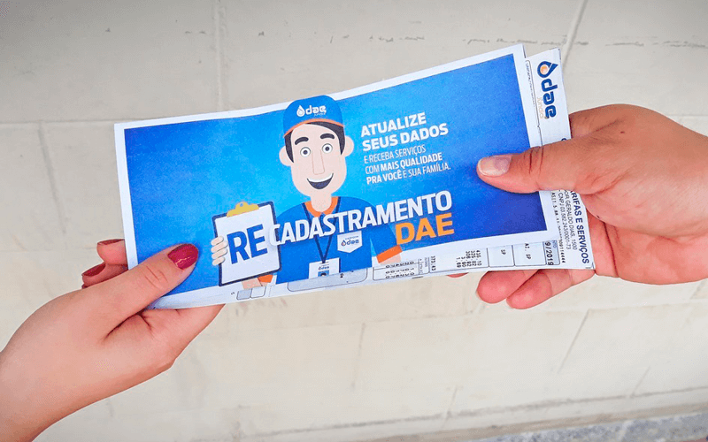 DAE vai de porta a porta para realizar recadastramento de clientes em Jundiaí