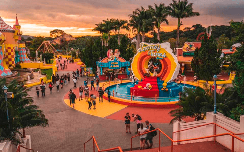 Promoção é válida para crianças até 12 anos, de quinta a domingo, na compra dos passaportes UNI ou DUNI. (Foto: Divulgação) Promoção é válida para crianças até 12 anos, de quinta a domingo, na compra dos passaportes UNI ou DUNI. (Foto: Divulgação)