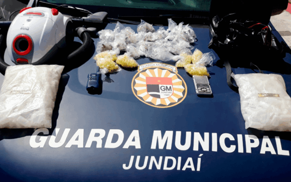 Além de drogas, a GMJ também encontrou itens furtados. (Foto: Divulgação GMJ)