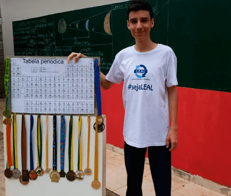 Mateus com quadro de medalhas