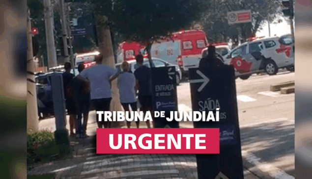 Ambulâncias e viaturas da PM fecham a rua