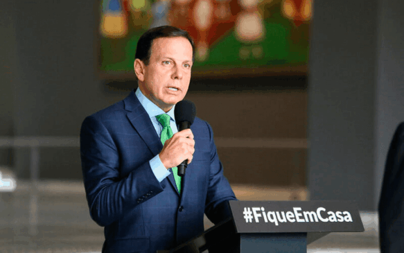 Doria falando em coletiva