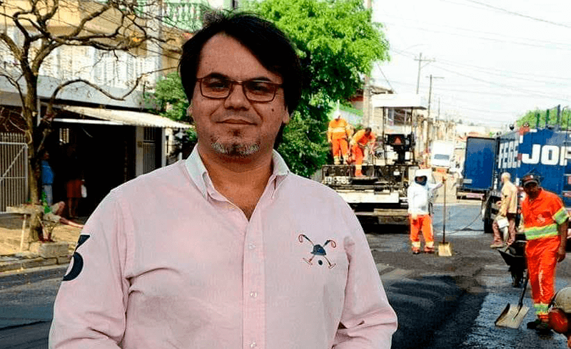 Renato Germano em obra pública